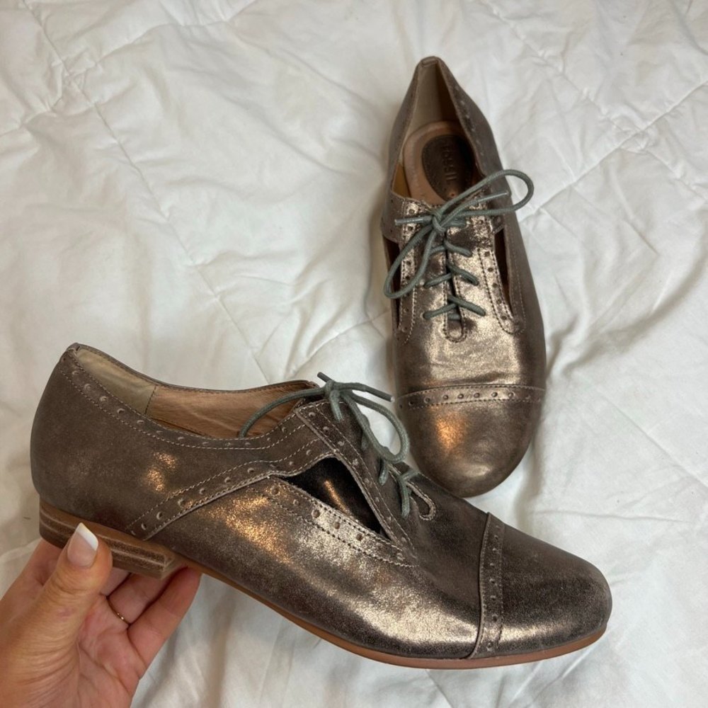 Fossil Irridescent Bronze Gold Leather Cut Out Loafers Size 9